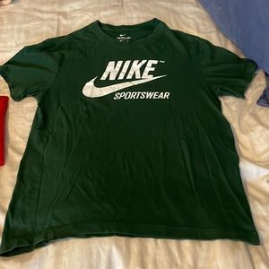 Nike men’s small T-shirt
